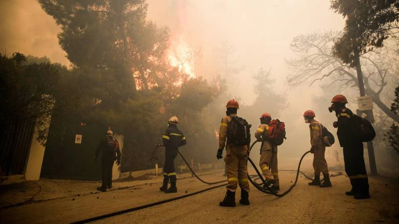 Βίντεο «γροθιά στο στομάχι»: Το Μάτι πριν και μετά την πύρινη κόλαση – Αποκάλυψη – Ετσι χάθηκε η «μάχη της Μαραθώνος» – Στάχτη και δάκρυα παντού